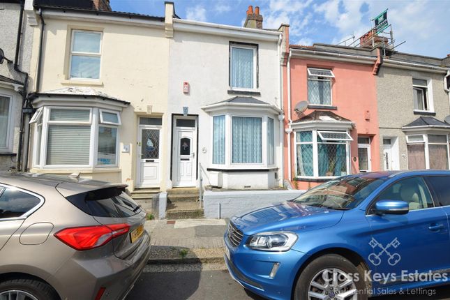 2 bed property, in Victory Street, £140,000