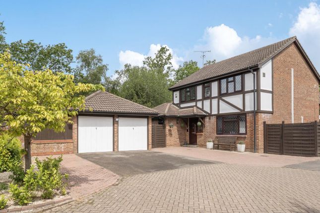 4 bed property, in Badgers Copse, £750,000