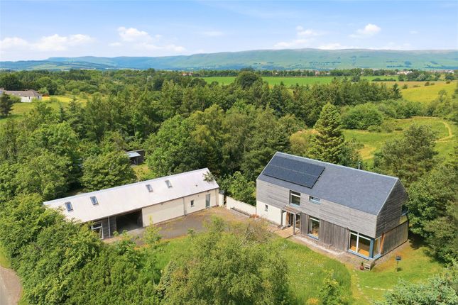 3 bed property, in Claddens Holdings, £675,000