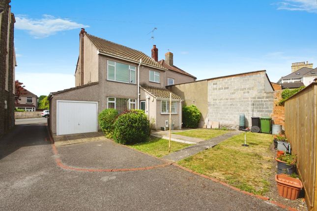 3 bed property, in Hill Street, £325,000