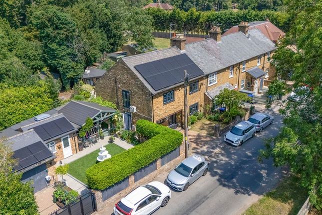 4 bed property, in Norwood Lane, £870,000