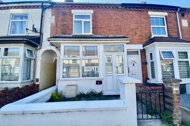 3 bed property, in Milton Road, £155,000
