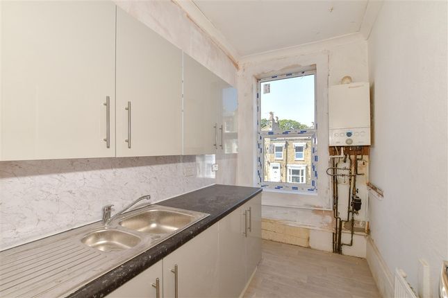 2 bed property, in Godwin Road, £110,000