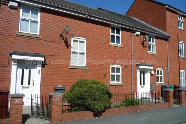 2 bed property, in St Marys Street, £230,000