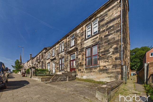 2 bed property, in Weir Street, £130,000
