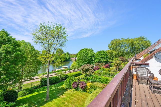 4 bed property, in Northumberland Place, £3,650,000