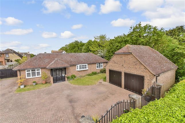 4 bed property, in Turner Street, £675,000