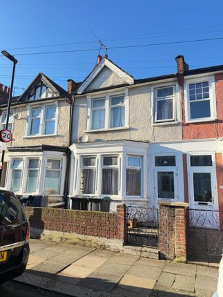 3 bed property, in Boundary Road, £725,000