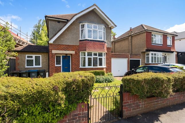 3 bed property, in Tollers Lane, £525,000