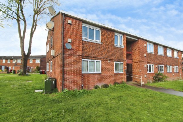 1 bed property, in Grampian Way, £170,000