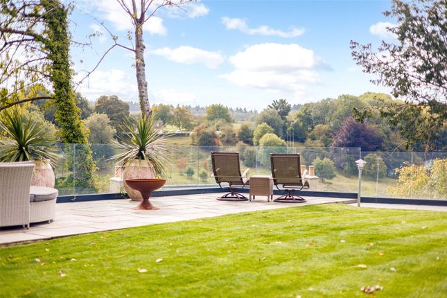 4 bed property, in High Street, £1,950,000