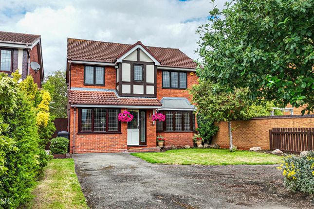 4 bed property, in County Drive, £400,000