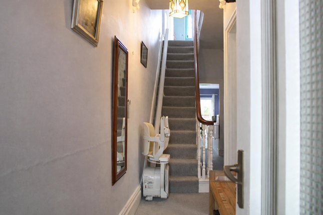 4 bed property, in Portland Road, £475,000
