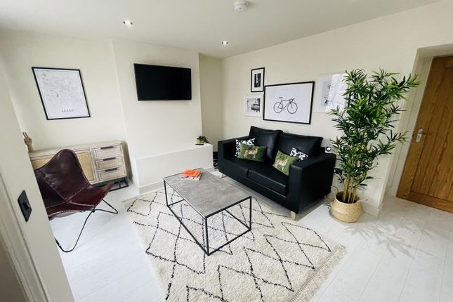 4 bed property, in 31 Granny Avenue, £230,000