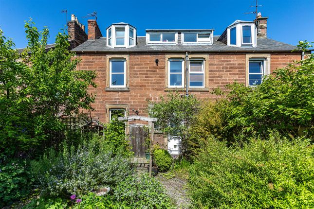 1 bed property, in 1 Ashley Cottages, £85,000