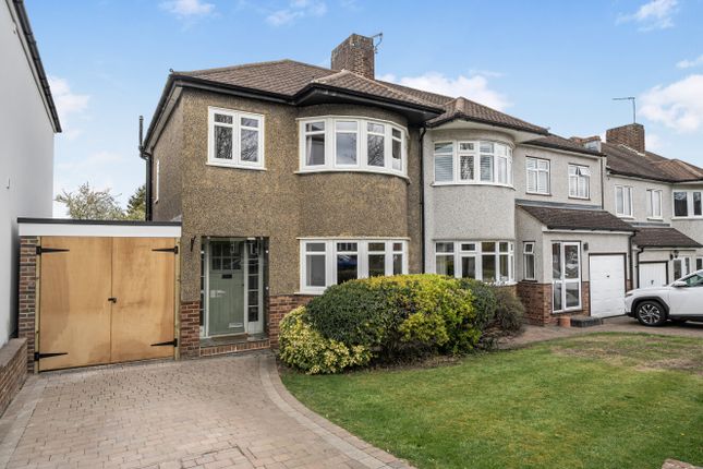 3 bed property, in Wren Road, £615,000