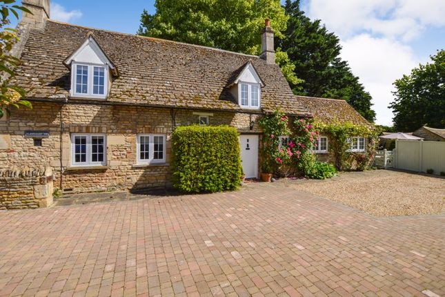 3 bed property, in St. John's Cottage, £575,000