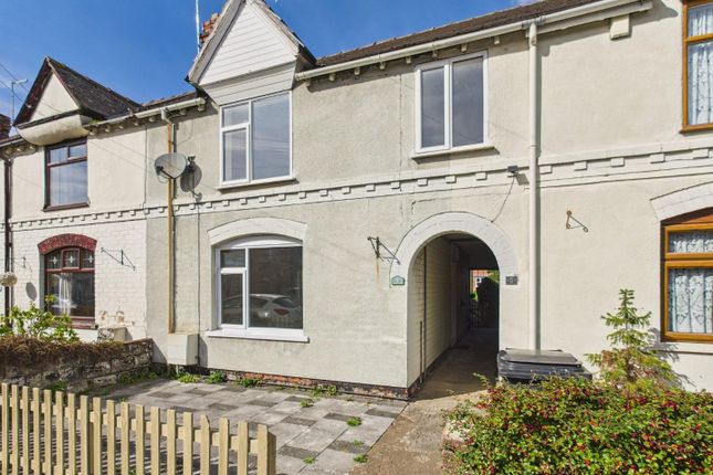 4 bed property, in Grace Avenue, £140,000