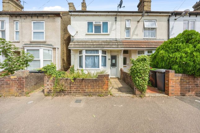 3 bed property, in Beatrice Street, £275,000