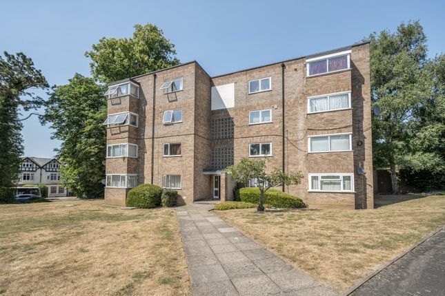 2 bed property, in Ashley Lodge, £140,000