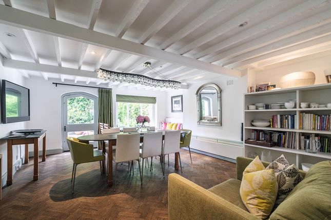 3 bed property, in Noel Road, £3,500,000