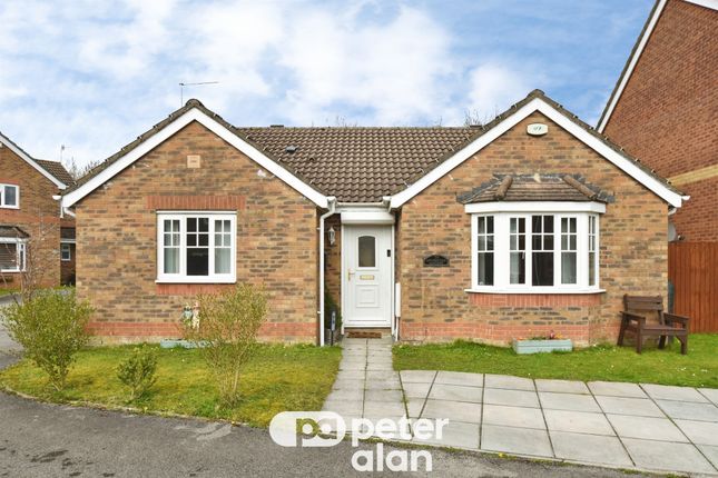 3 bed property, in Springfield Gardens, £279,000