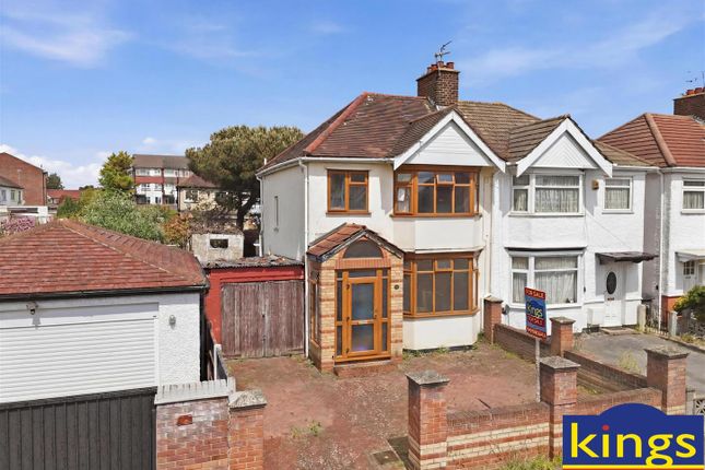 3 bed property, in Hinton Road, £524,995