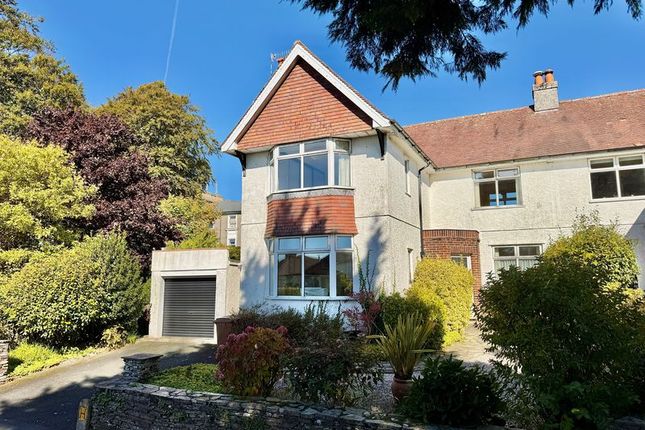 3 bed property, in The Drive, £425,000