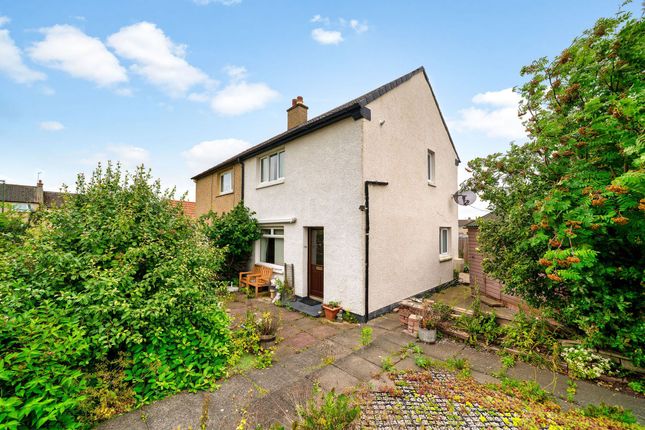 2 bed property, in Linlithgow Road, £130,000