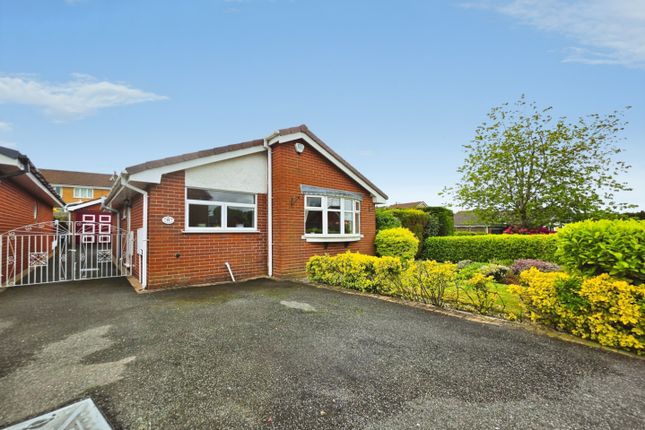 2 bed property, in Humber Drive, £250,000