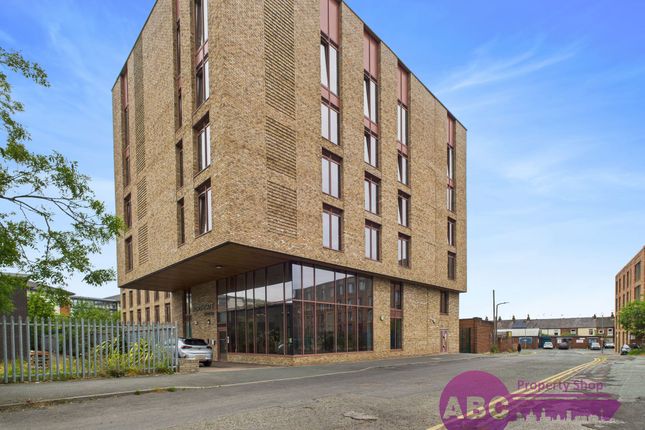 1 bed property, in Trafford Street, £45,000