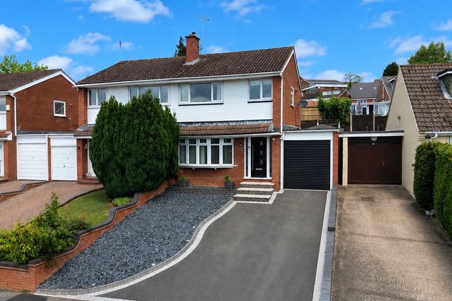 3 bed property, in Priory Road, £269,950