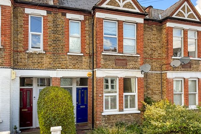 1 bed property, in Radford Road, £350,000