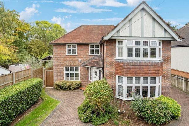 5 bed property, in Cuckoo Hill Road, £1,525,000