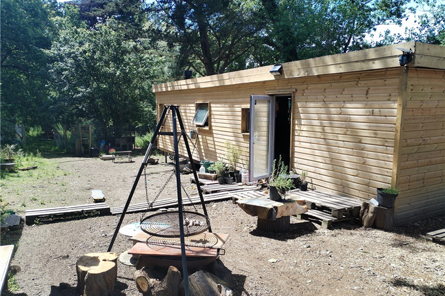 Studio, in Whitehouse Road, £140,000