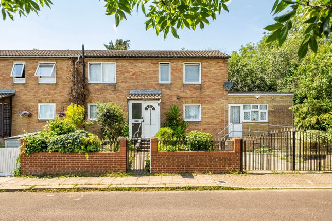 4 bed property, in Beadnell Road, £600,000