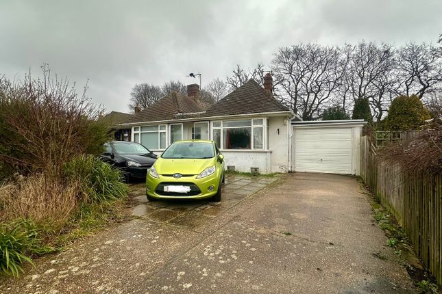 3 bed property, in Ocklynge Close, £400,000