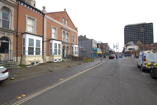 18 bed property, in Grange Road, £450,000