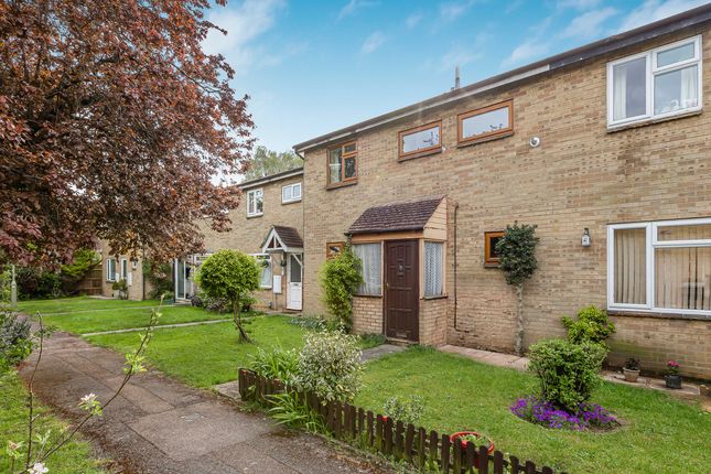 3 bed property, in Lee Close, £275,000
