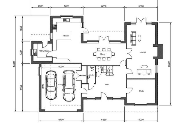5 bed property, in Main Road, £330,000