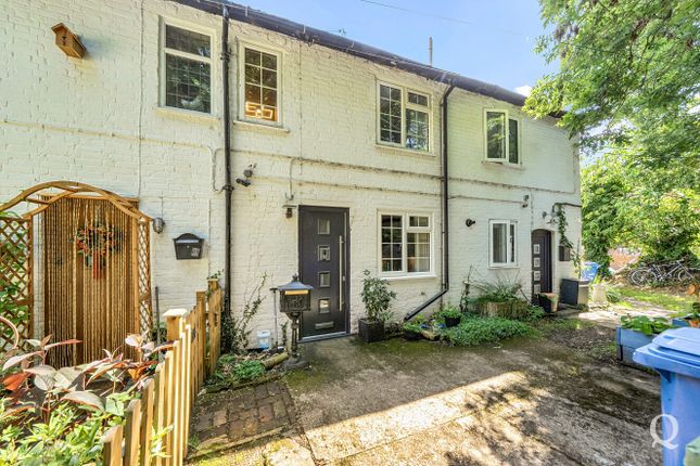 1 bed property, in Chequers Hill, £250,000
