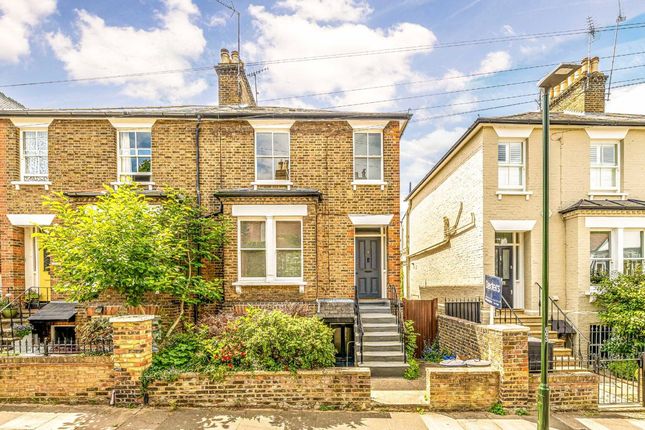 3 bed property, in Grosvenor Road, £1,500,000