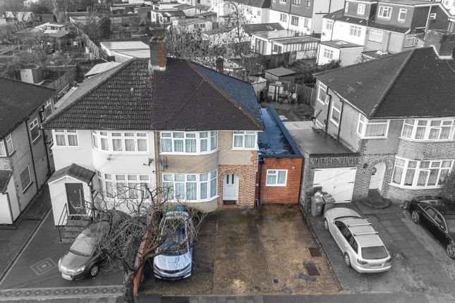 4 bed property, in Bellamy Drive, £625,000
