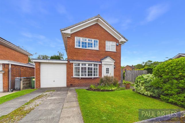 3 bed property, in Links Rise, £400,000