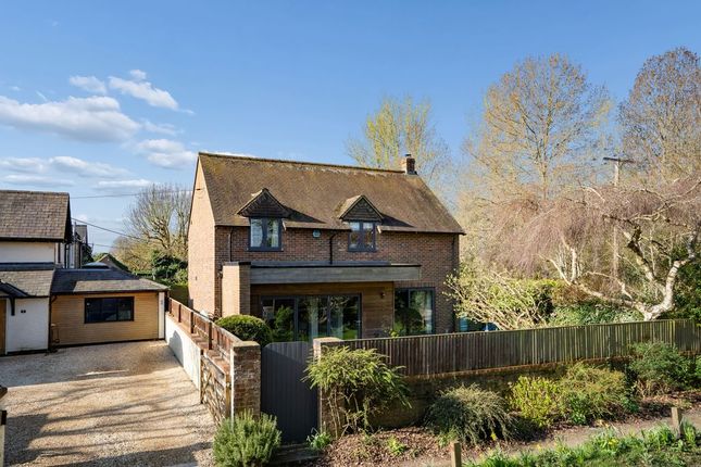 4 bed property, in Menmarsh Road Worminghall, £575,000