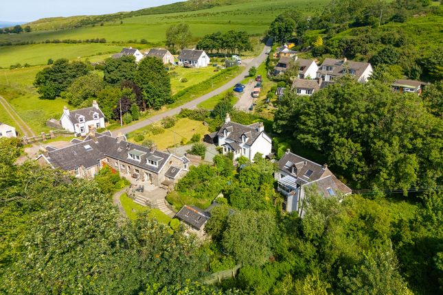 2 bed property, in Monadh Mor, £215,000