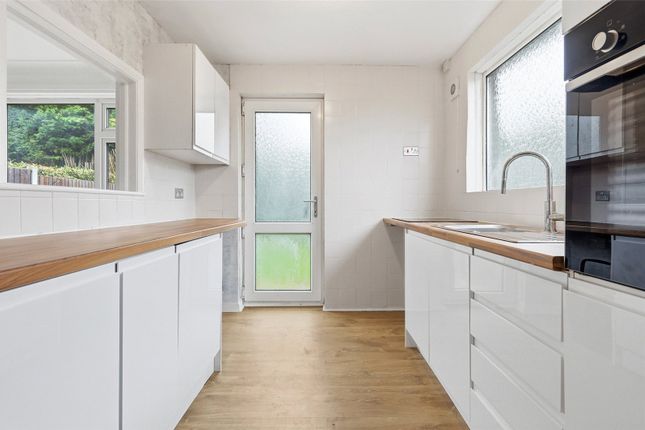 2 bed property, in Old School Meadow, £375,000