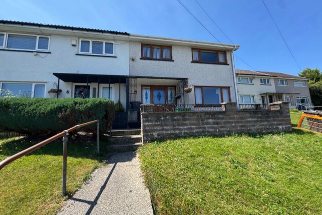 3 bed property, in Heol Llwyn Brain, £165,000