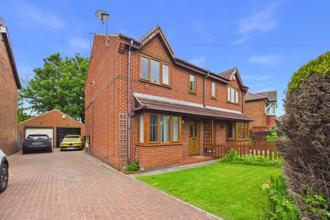 3 bed property, in Warneford Avenue, £240,000