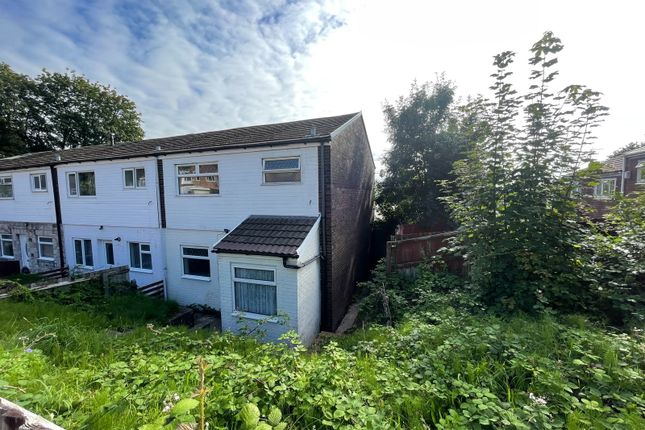 3 bed property, in Davies Drive, £175,000